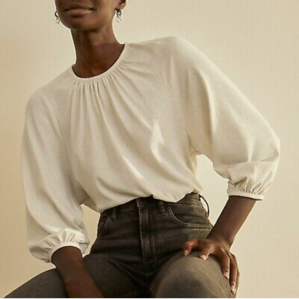 Everlane Air Poet Tee